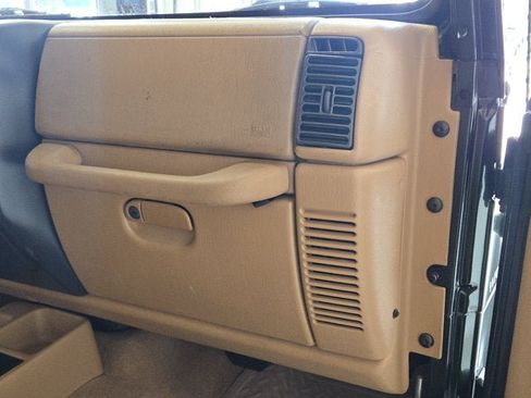 Used 1997 Jeep Wrangler SE AWD/4WD image 6