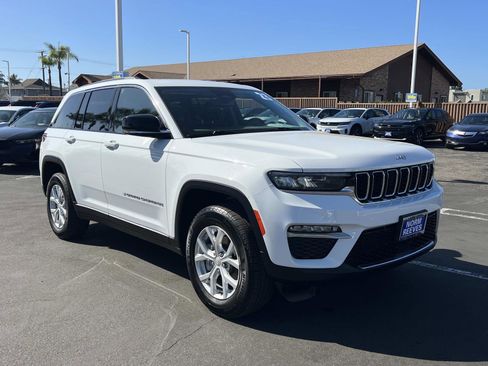 Used 2023 Jeep Grand Cherokee Limited image 28