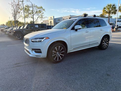Used 2025 Volvo XC90 B5 Core w/ Protection Package image 9
