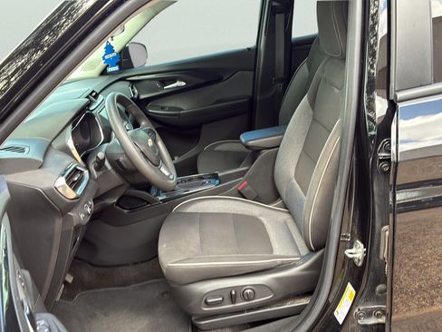 Used 2023 Chevrolet TrailBlazer LT FWD image 22