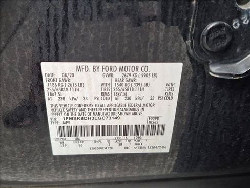 Used 2020 Ford Explorer XLT w/ Comfort Package AWD/4WD image 17