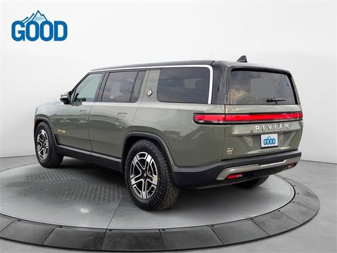 Used 2023 Rivian R1S Launch Edition image 3