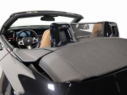 Used 2024 BMW Z4 M40i w/ Premium Package image 65