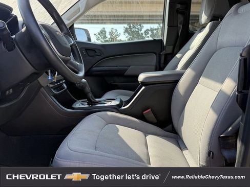 Used 2020 Chevrolet Colorado W/T w/ WT Convenience Package RWD image 9