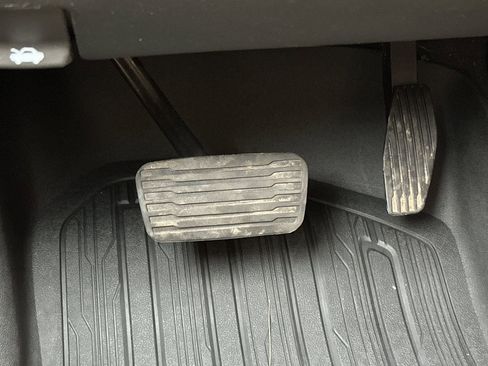 Used 2019 GMC Sierra 1500 SLT image 45