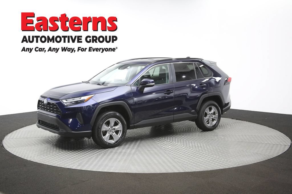 Used 2024 Toyota RAV4 XLE AWD/4WD image 56