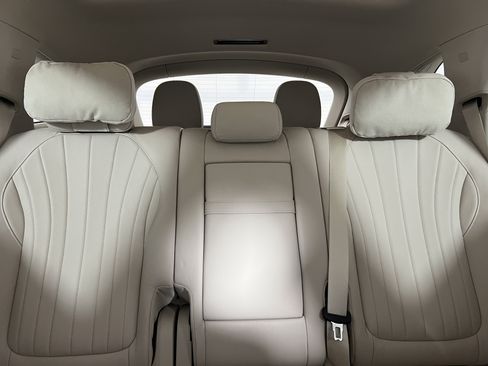 Used 2024 Mercedes-Benz EQS 450+ SUV image 14