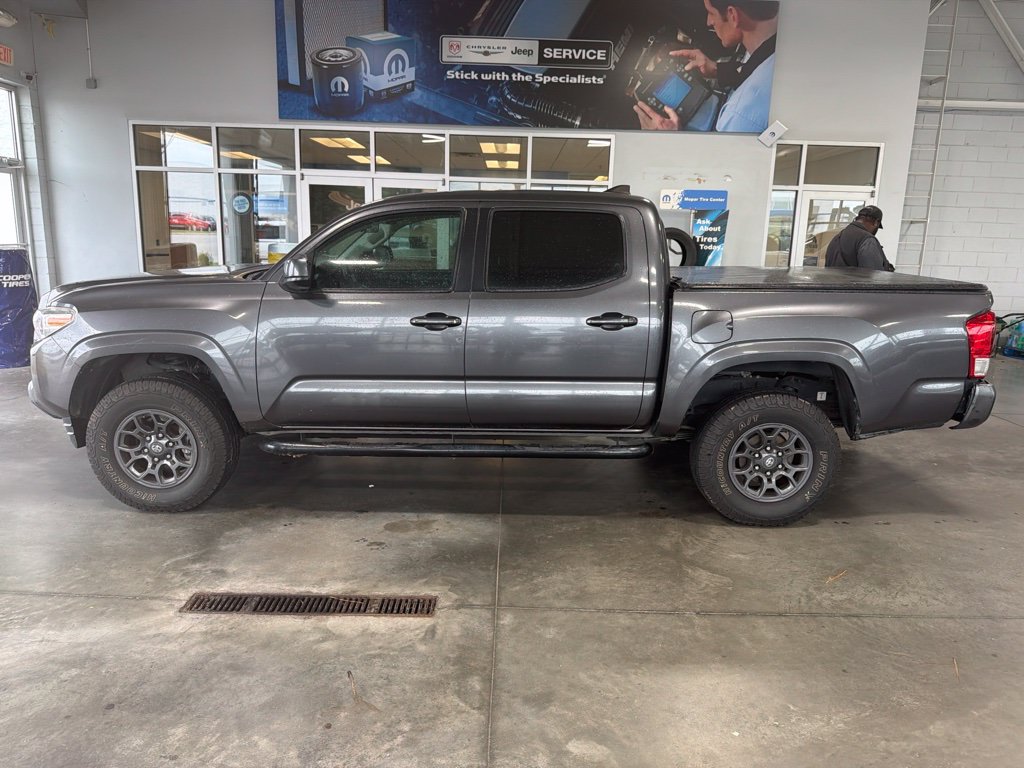 Used 2016 Toyota Tacoma SR w/ SR Convenience Package RWD image 4