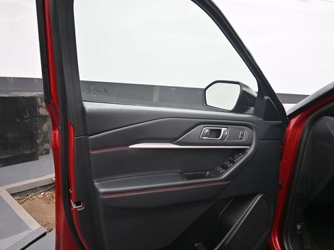 Used 2026 Ford Explorer ST-Line AWD/4WD image 17