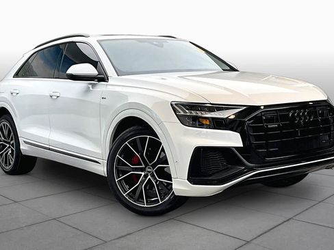 Used 2023 Audi Q8 Premium Plus w/ Premium Plus Package AWD/4WD image 3