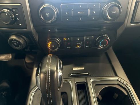 Used 2018 Ford F150 XLT w/ Equipment Group 302A Luxury image 28