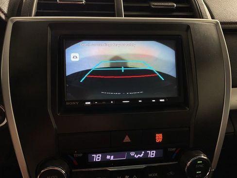 Used 2015 Toyota Camry XSE w/ Moonroof Package image 4