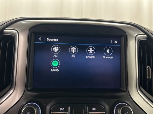 Used 2021 Chevrolet Silverado 1500 LT Trail Boss w/ Convenience Package II image 18