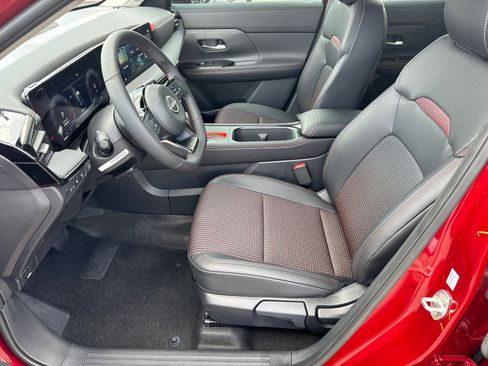 New 2025 Nissan Kicks SR w/ Interior Electronics Package image 9