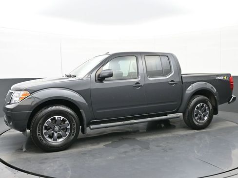 Used 2015 Nissan Frontier PRO-4X image 6