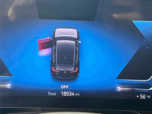 Used 2025 BMW X3 xDrive30i w/ M Sport Package image 11