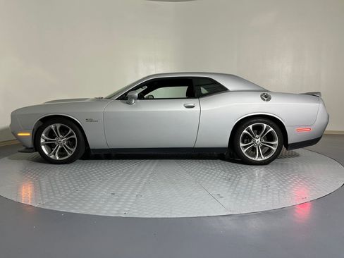 Used 2020 Dodge Challenger R/T image 2