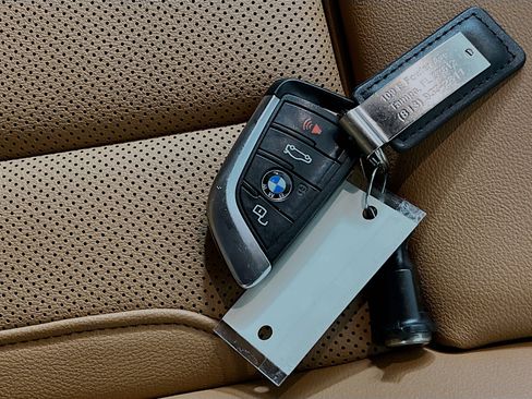 Used 2024 BMW M340i w/ Premium Package image 36