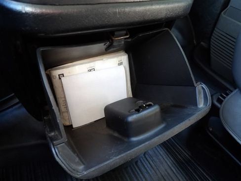 Used 2018 Chevrolet Express 2500 w/ Driver Convenience Package RWD image 32