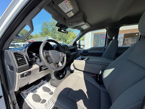 Used 2022 Ford F250 XL w/ Power Equipment Group image 15