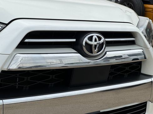 Used 2023 Toyota 4Runner Limited RWD image 37