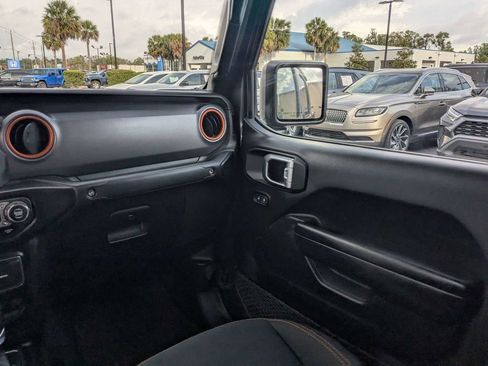 Certified 2023 Jeep Gladiator Mojave w/ Trailer Tow Package image 17