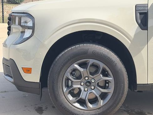 Used 2025 Ford Maverick XLT w/ XLT Luxury Package image 5