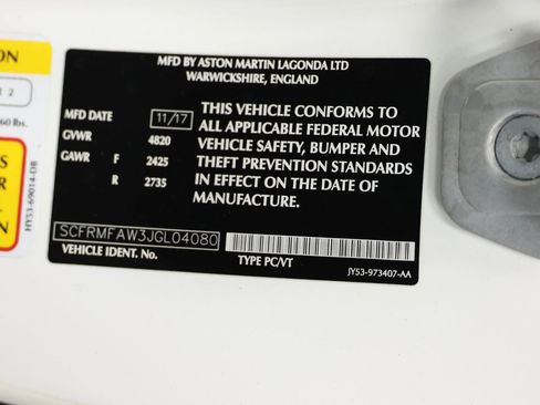 Used 2018 Aston Martin DB11 Coupe image 89