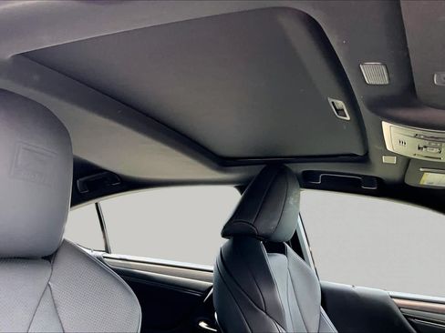 Used 2023 Lexus ES 300h F Sport FWD image 14