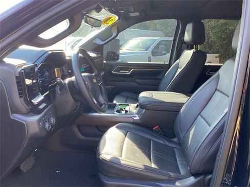 Used 2024 Chevrolet Silverado 3500 High Country w/ Technology Package image 11