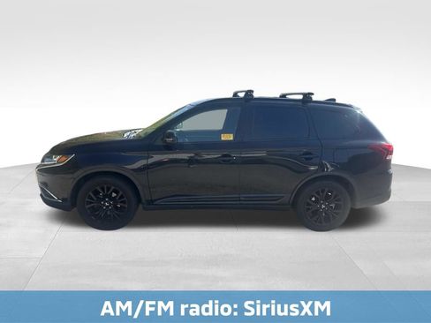 Used 2018 Mitsubishi Outlander LE FWD image 3