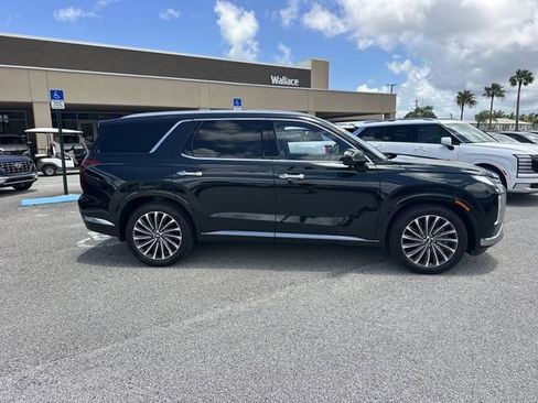 Used 2024 Hyundai Palisade Calligraphy FWD image 5