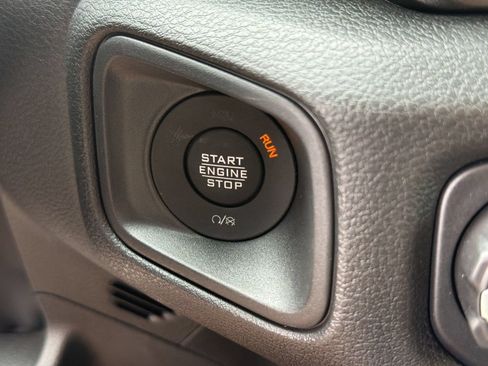 Used 2026 Jeep Wrangler Sport AWD/4WD image 15