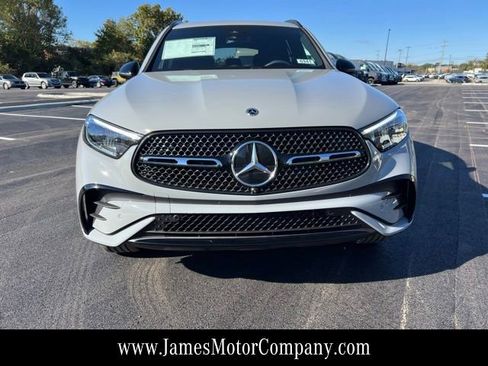 Used 2026 Mercedes-Benz GLC 300 4MATIC image 2