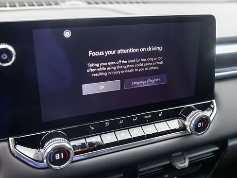 Used 2024 GMC Canyon Elevation w/ Elevation Premium Package image 19