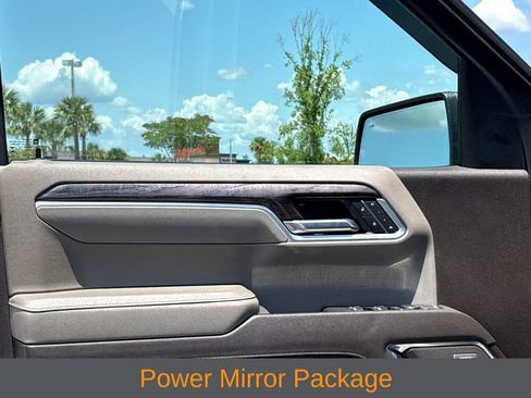 Used 2022 Chevrolet Silverado 1500 LTZ w/ LTZ Premium Package AWD/4WD image 11