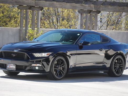 Used 2015 Ford Mustang GT Premium image 15