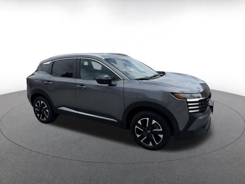 Used 2026 Nissan Kicks SV w/ Cold Weather Package AWD/4WD image 2