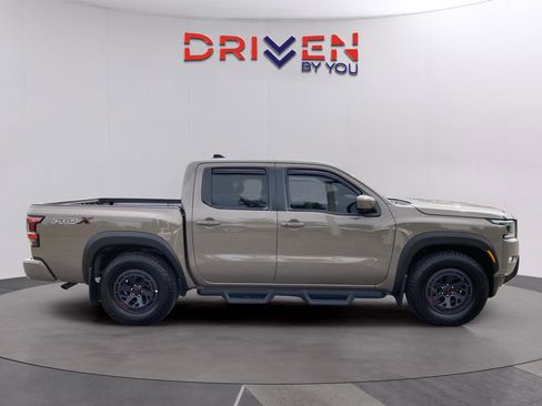 Used 2023 Nissan Frontier Pro-X w/ Pro Convenience Package image 8