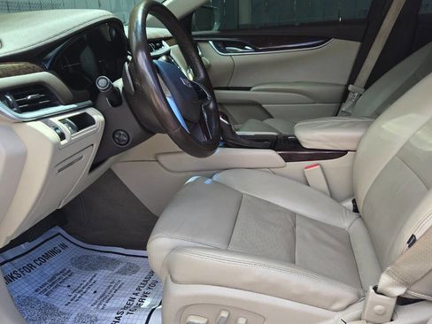 Used 2017 Cadillac XTS Luxury image 6