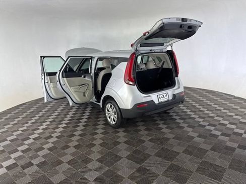 Certified 2021 Kia Soul LX FWD image 18