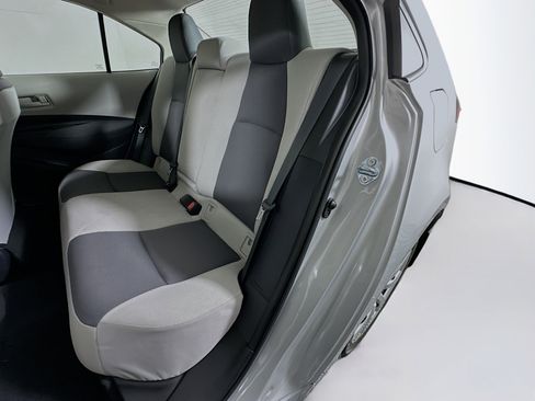 Used 2025 Toyota Corolla LE image 25