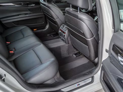 Used 2014 BMW 740Li RWD image 39