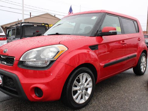 Used 2013 Kia Soul + w/ Audio Pkg image 3