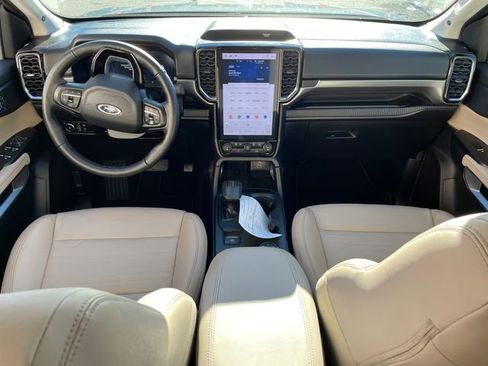 Used 2024 Ford Ranger Lariat w/ Trailer Tow Package image 18