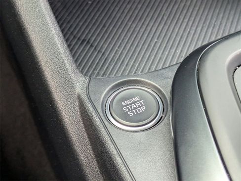 Used 2025 Kia K4 LXS image 24