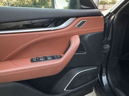 Used 2017 Maserati Levante S image 26