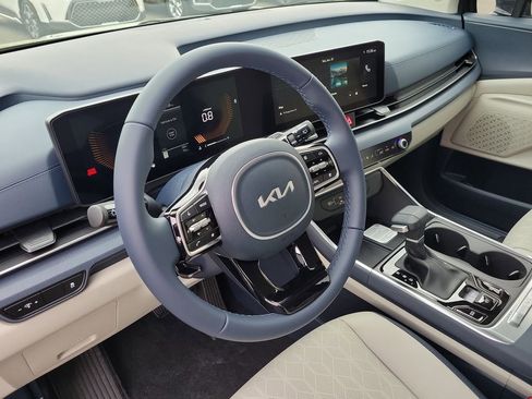 New 2026 Kia Carnival EX image 23