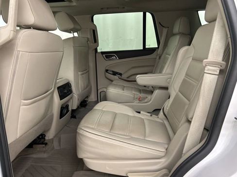Used 2020 GMC Yukon Denali w/ Denali Premium Package image 28