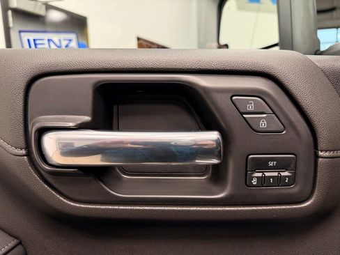 Used 2023 Chevrolet Silverado 3500 High Country image 29